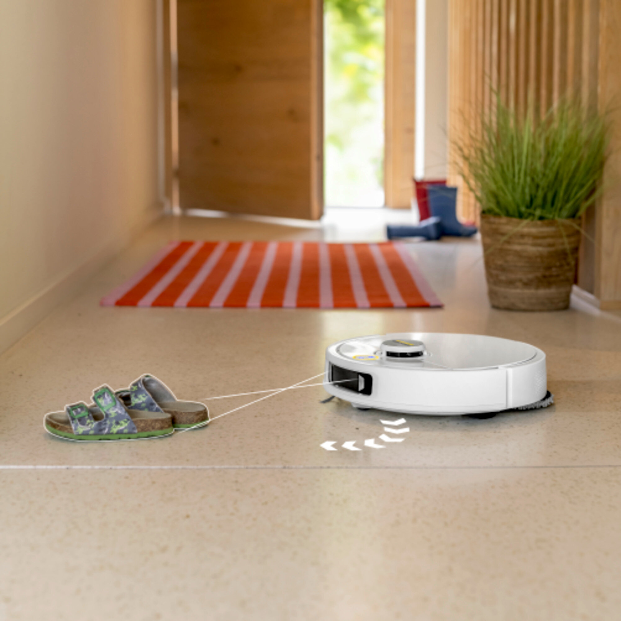 Pобот-пылесос для влажной уборки с дисковыми щетками Karcher RVM 4 Комфорт - <h3>Точная навигация с использованием системы искусственного интеллекта</h3>
<p>
	 Благодаря сдвоенному лазерному датчику RVM 4 распознает и обходит препятствия, то есть не застревает и не наносит ущерба.&nbsp;Сдвоенный лазерный датчик способен распознавать даже небольшие или пологие объекты, которые являются слишком низкими для лидаров (например, обувь, носки или кабели). Благодаря быстрой и надежной системе лидарной навигации (LiDAR) робот точно сканирует и картографирует помещения, что обеспечивает оптимальную ориентацию даже в темноте и гарантирует безопасное перемещение.
</p>